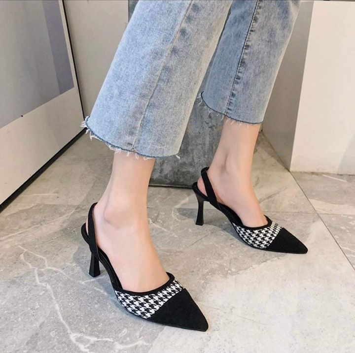Giầy cao gót nhọn 7p bít mũi họa tiết caro ha.7300