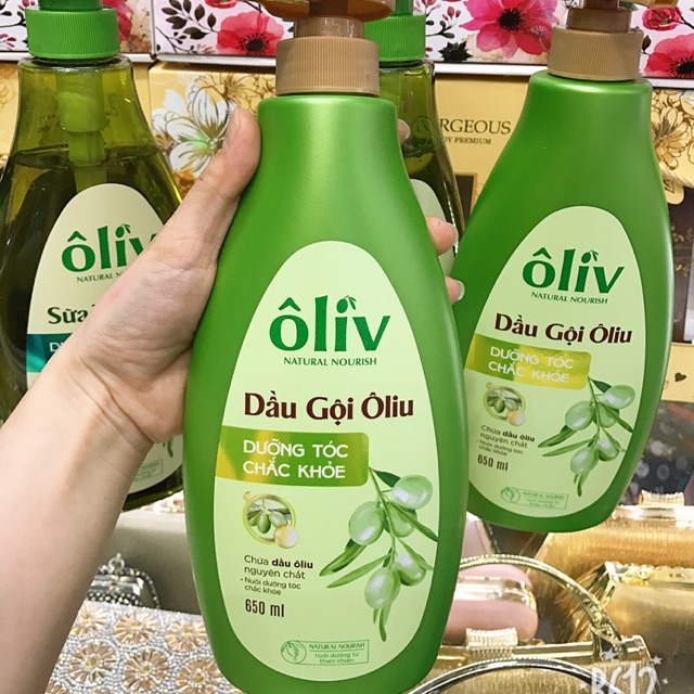 Dầu gội Ôliv dưỡng tóc chắc khỏe 650ml