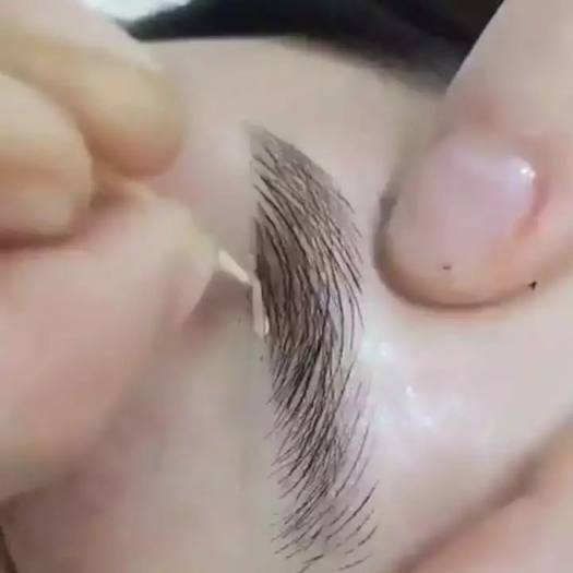 Kem xóa xăm chân mày tức thì thần thánh Hàn Quốc