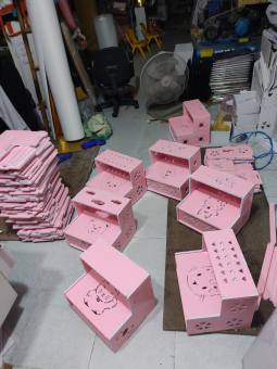 Kệ để chân làm nail không có ngăn kéo