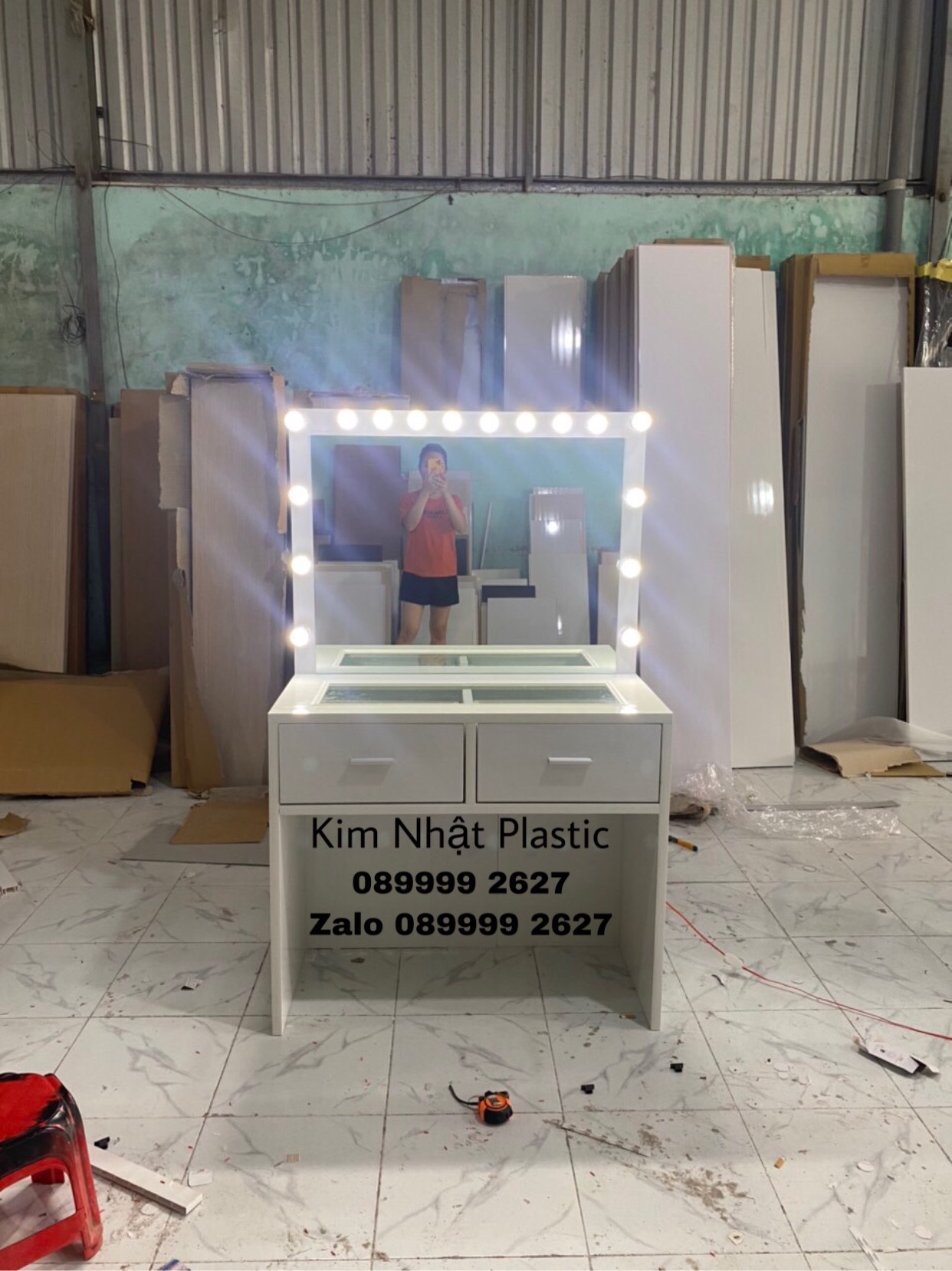 Bàn trang điểm đèn led có ghế nhựa Đài Loan cao cấp FREESHIP
