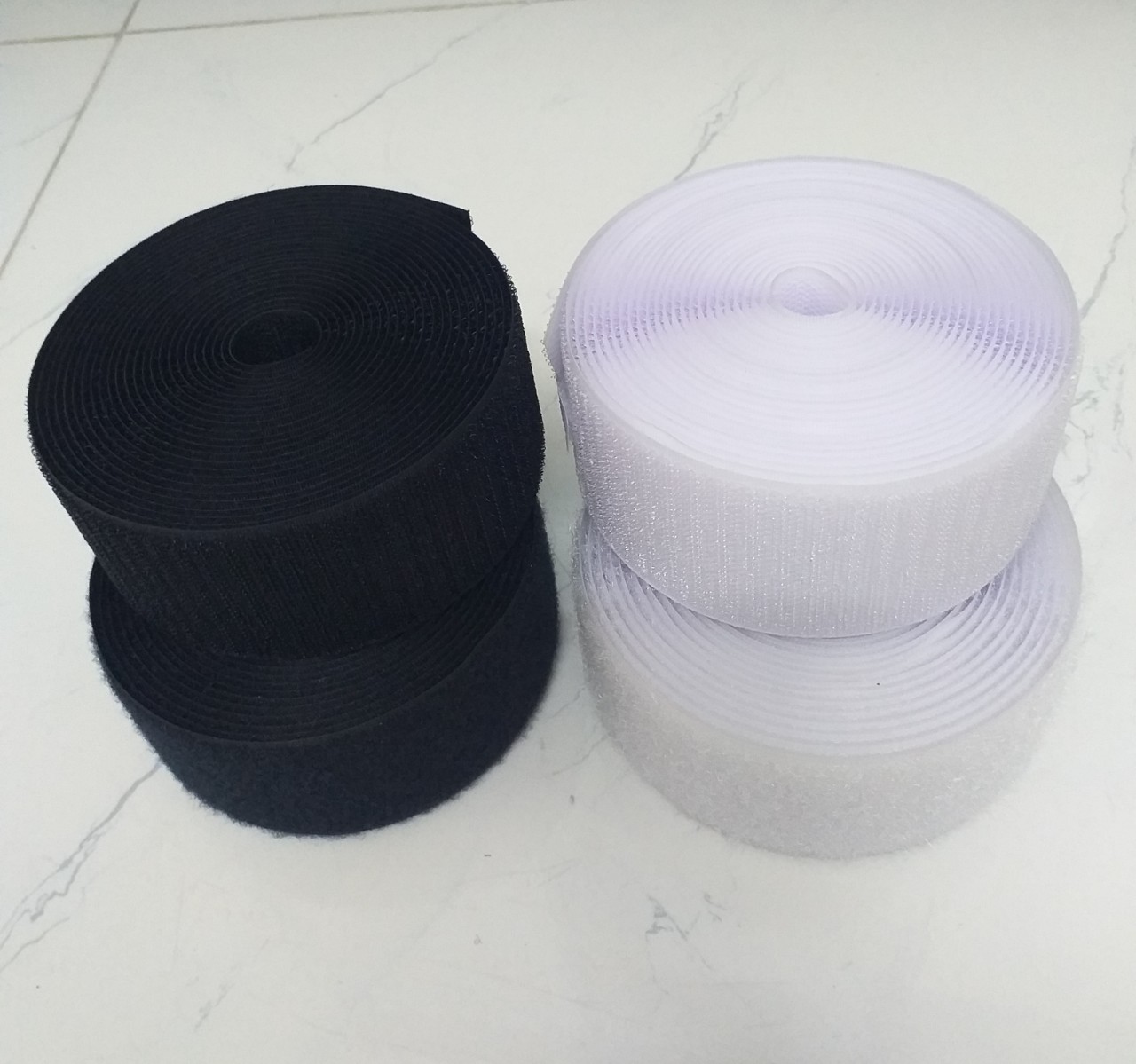 1 bộ 10m Miếng dán vải 2 mặt dán giày túi xách - Velcro Dán Xé Băng gai dính khóa nhám gai không keo. Khổ rộng 5cm.