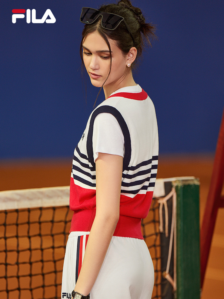 [NEW COLOR!] FILA CORE LIFESTYLE ORIGINALE FRENCH TENNIS CLUB Women Short Sleeve T-shirt + Sleeveless Knit Vest Set (Red / Blue)