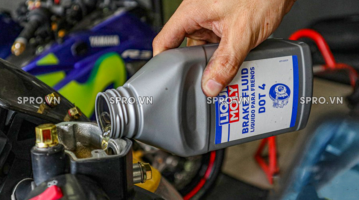 Dầu thắng DOT 4 Liqui Moly Brake Fluid 500ml 3093