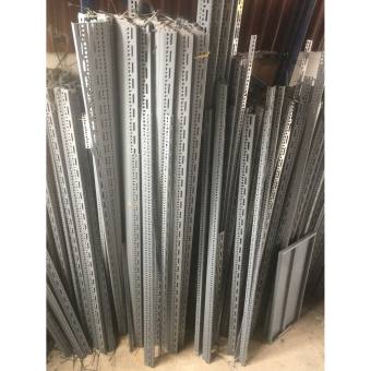 Thanh Sắt V Lỗ 3x5cm dày 1.8mm: Dài 80cm - Lắp kệ sắt v lỗ, khung kệ v lỗ, kệ trồng rau