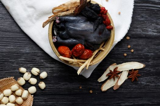 SỈ THÙNG GÀ ÁC 10 CON 60K/CON