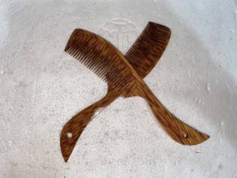 LƯỢC CHẢI TÓC GỖ DỪA - DÀI 21CM