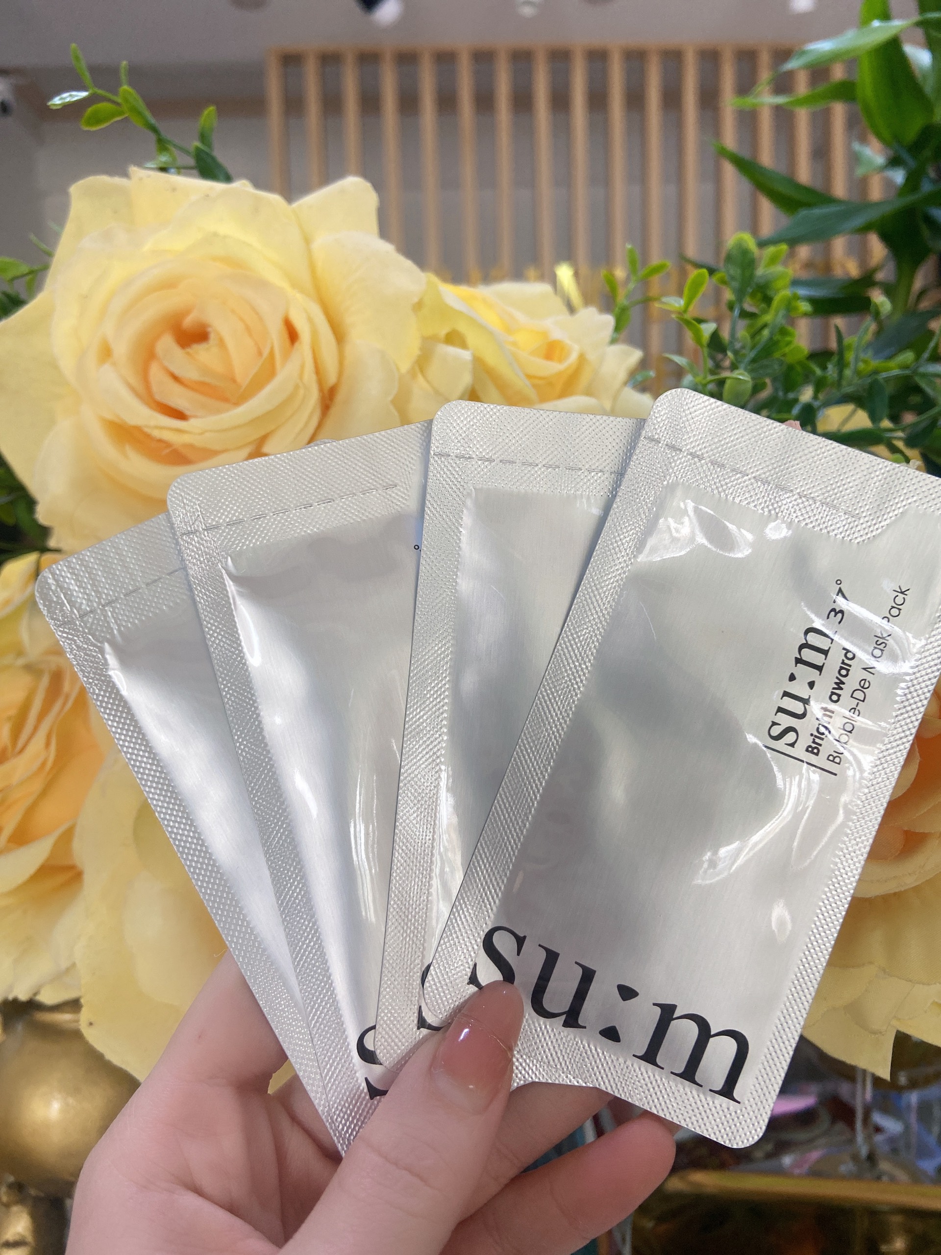 Mặt nạ thải độc Su:m 37 Bubble-De Mask combo 10 gói (sẵn màu trắng)