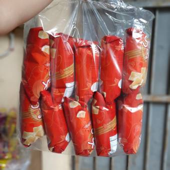 Bịch 10 Gói Bim Bim Snack Bí Đỏ Vị Bò Nướng Oishi  40g