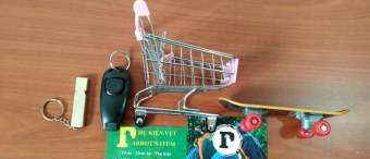 COMBO ĐỒ HUẤN LUYỆN CHO CHIM, VẸT ( Xe đầy +Clicker + Còi kép + Ván trượt to)