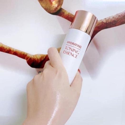 TONER HYDRATING TONING ESSENCE HUYẾT TƠ TẦM