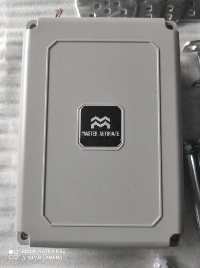 Mô tơ 1 cánh tay đòn C02 ( 1 cánh tay đòn + mạch điều khiển và 2 remote)