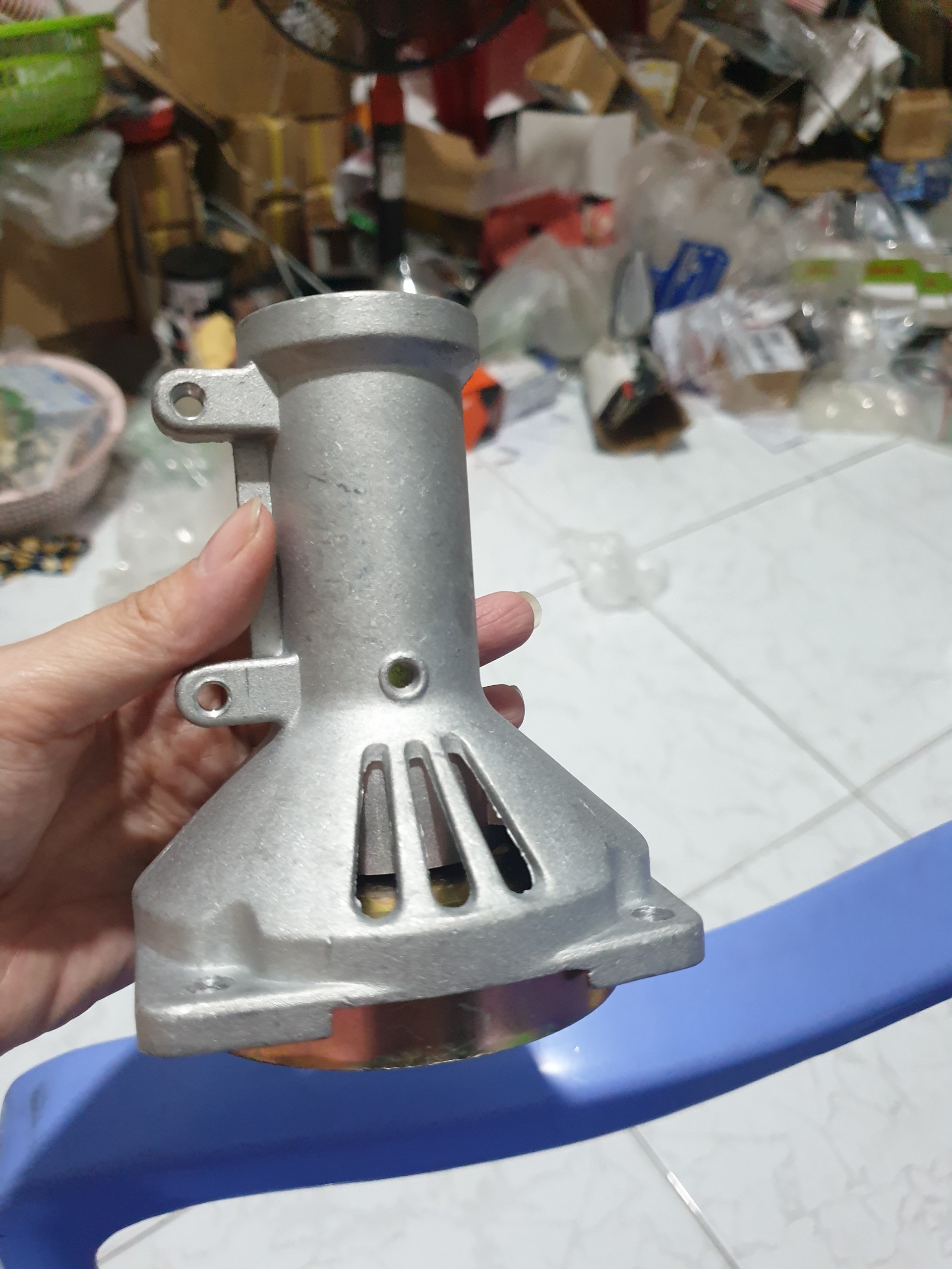 Bắp chuối máy cắt cỏ 28mm- 9 rãnh. bắp chuối xoay/ bắp chuối trắng, cổ dài