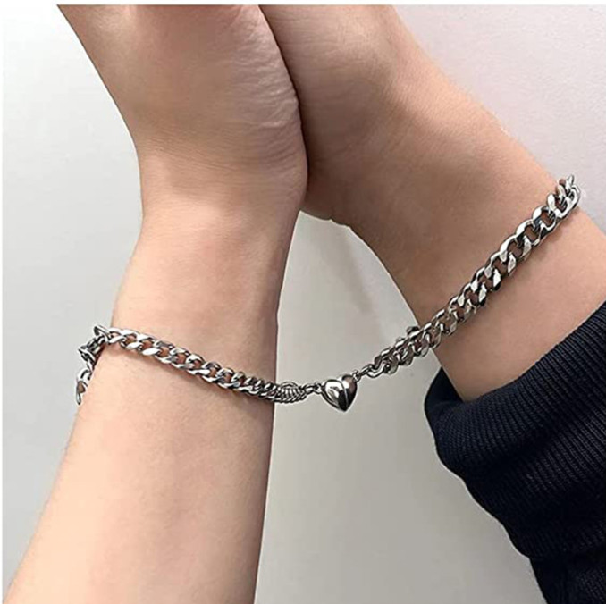 Vòng tay đôi nam nữ tình yêu mạ bạc nam châm trái tim ZIMBABE VTDTIM22