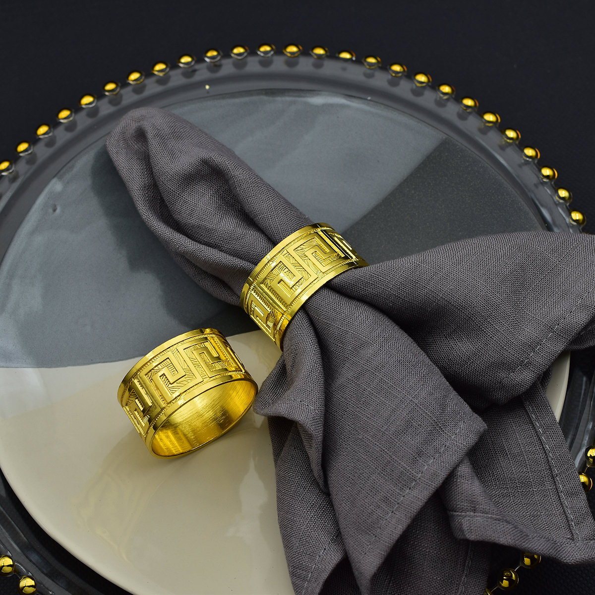 Gambar 4 Pcs Stainless Steel Napkin Rings for Dinners Parties Weddings Hotel Supplies Diameter 4.6 cm Gold