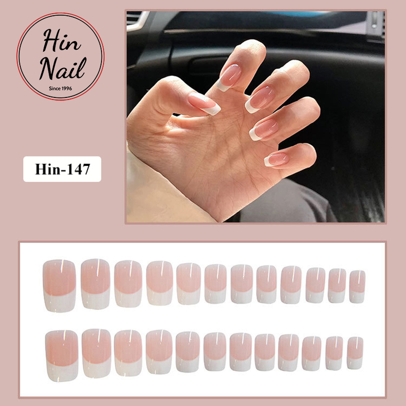 Móng tay giả form ngắn màu hồng,trắng