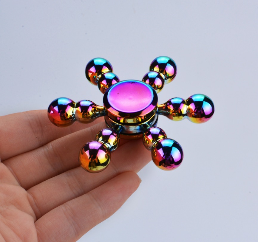 Con quay spinner bầu tiên 6 cánh - bằng thép, quay vô cực
