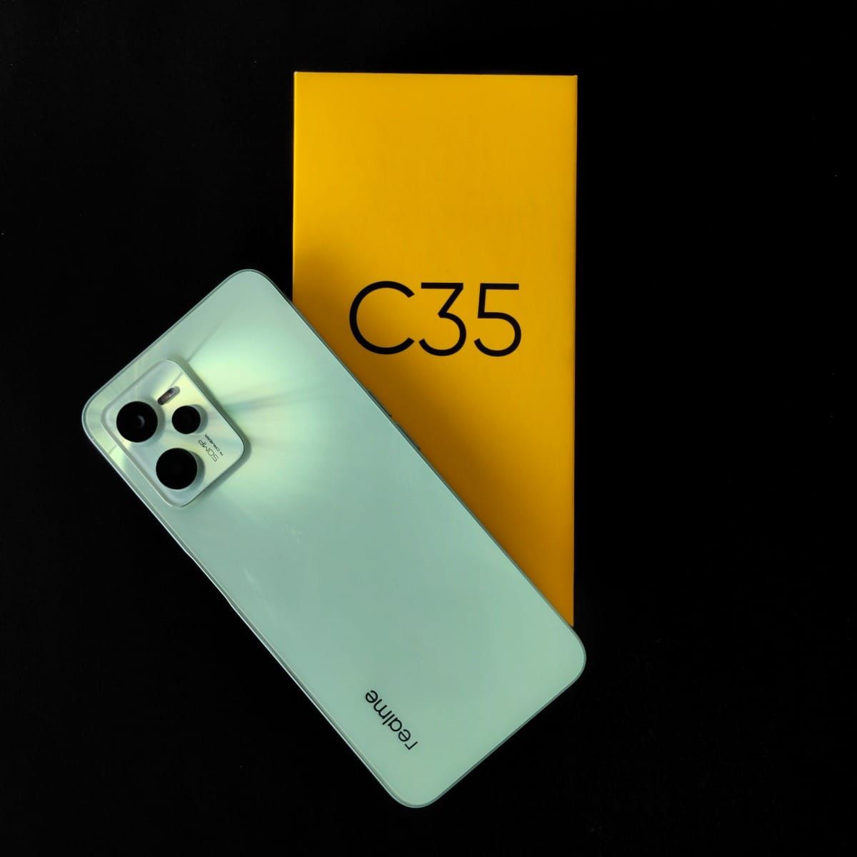 c 35 mobile phone