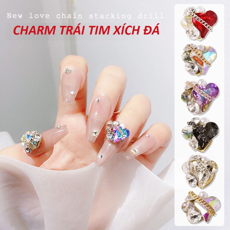 Charm trái tim xích đá ôm phom móng