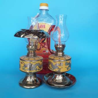 Cặp đèn thờ sứ Kim Sa 3D tặng 1 dầu thắp đèn Lưu Ly