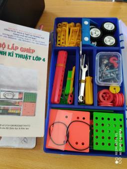 Bộ lắp ghép mô hình kỹ thuật lớp 4