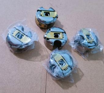 thuyền yếm vàng máy may 1 kim công nghiệp .