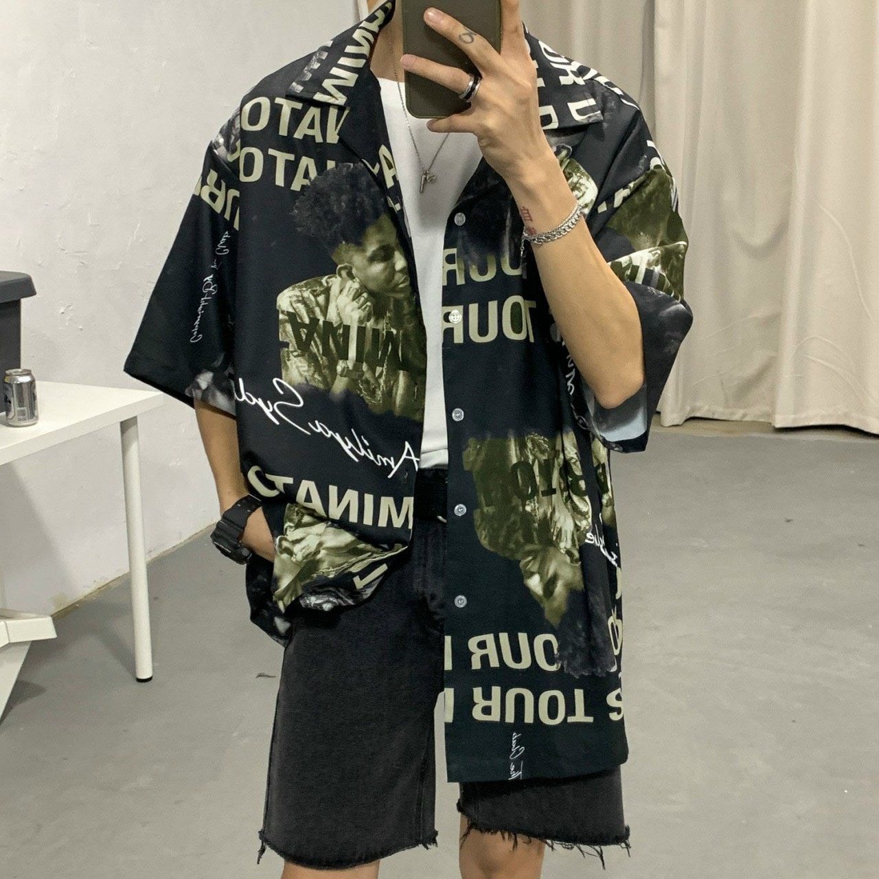 Áo sơ mi tay lỡ Unisex form rộng chữ kí in chữ ORSTOUR