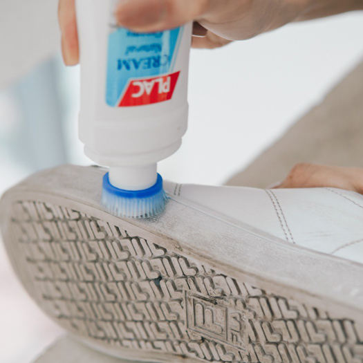 CHAI TẨY TRẮNG GIÀY PLAC CÓ ĐẦU CHÙI