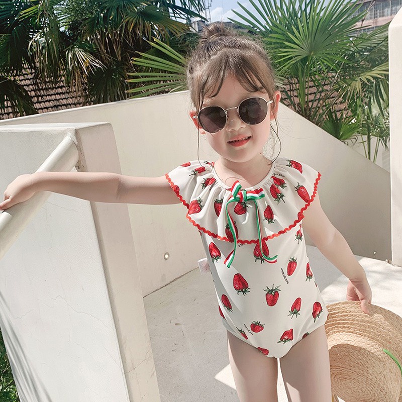 Bikini dâu tây, hồng nơ cute cho bé gái siêu yêu