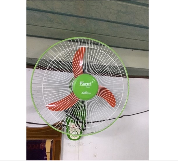 Quạt treo tường kẹp bình ắc quy 12V DC