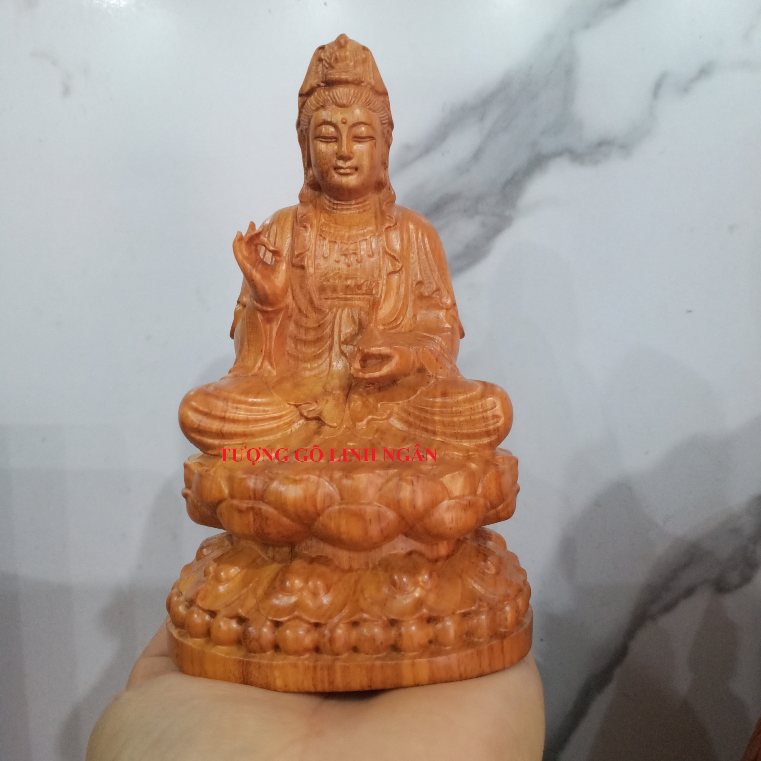 Tượng Phật bà quan âm gỗ hương cao 15 cm