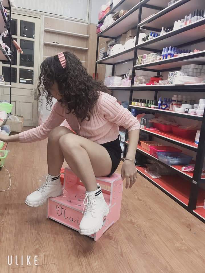 Kệ để chân Làm Nail siêu rẻ Hình Mèo Thần Tài không ngăn kéo