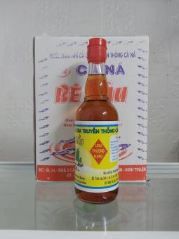 THÙNG NƯỚC MẮM NHỈ BÉ BẦU LOẠI THƯỢNG HẠNG - ĐẶC SẢN CÀ NÁ NINH THUẬN (1thùng 6 chai loại 500ml)