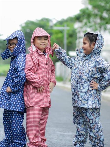 Áo mưa bộ trẻ em vải dù chống thấm nước cao cấp cho trẻ từ 5 đến 11 tuổi - Áo mưa cho bé trai chống bụi bẩn - Quần áo đi mưa cho bé gái cute có nón - Bộ quần áo mưa dành cho trẻ em