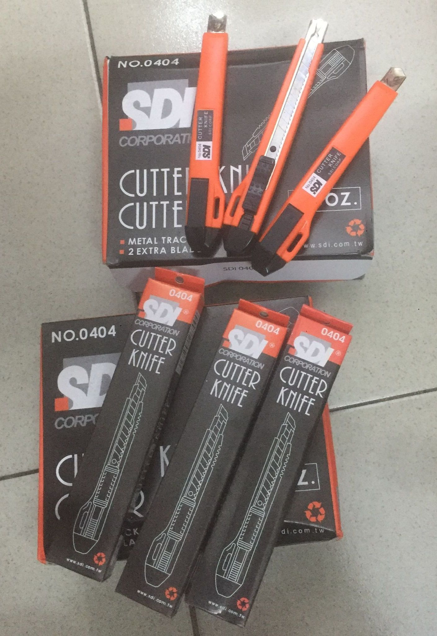Dao rọc giấy nhỏ sdi 0404 sử dụng lưỡi 9mm
