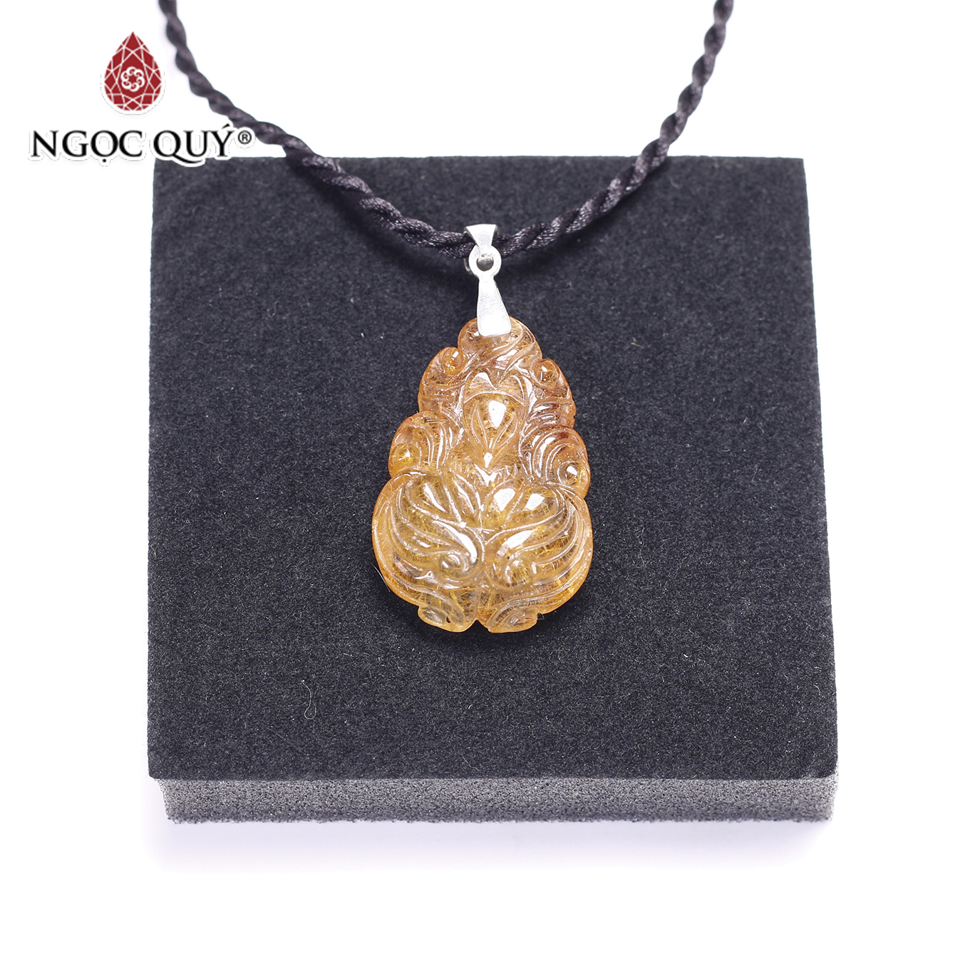 Mặt dây chuyền nữ hoàng hồ ly thạch anh tóc đỏ cam - ngọc quý