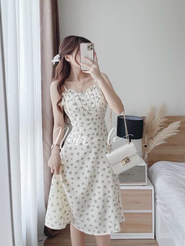 Đầm Váy Hoa Tiểu Thư Đính Nút Nhẹ Nhàng Với 3 Màu Siêu Xinh( Hồng Vàng Xanh) Kèm Aó Khoác Lụa Dành Cho Các Nàng Đi Chơi Dạo Phố Thời Trang Nữ XOÀI NON CS32
