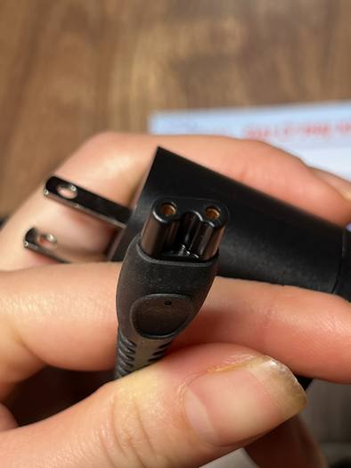 Dây sạc máy cạo râu Philips AquaTouch S5070