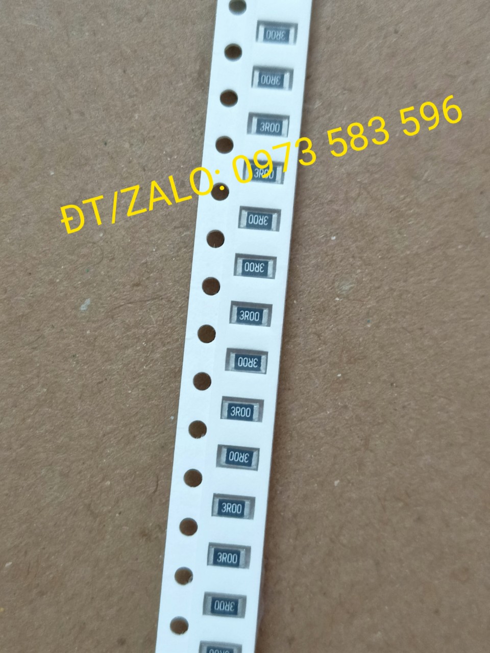 Điện Trở Dán 3R00 3Ω 1206 1/4W (100 con/Túi)