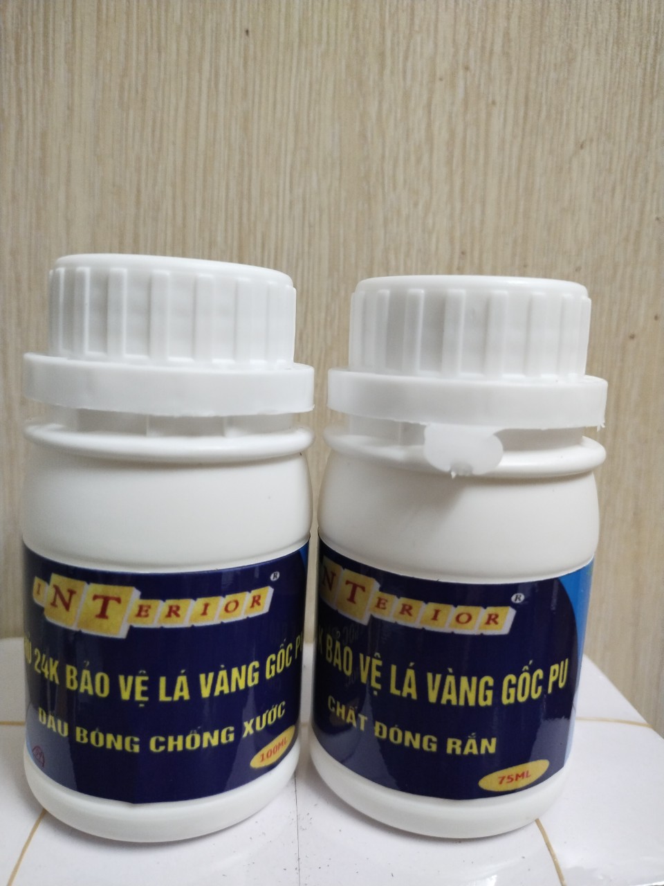 Cặp phủ bảo vệ lá vàng gốc PU size nhỏ 175ml