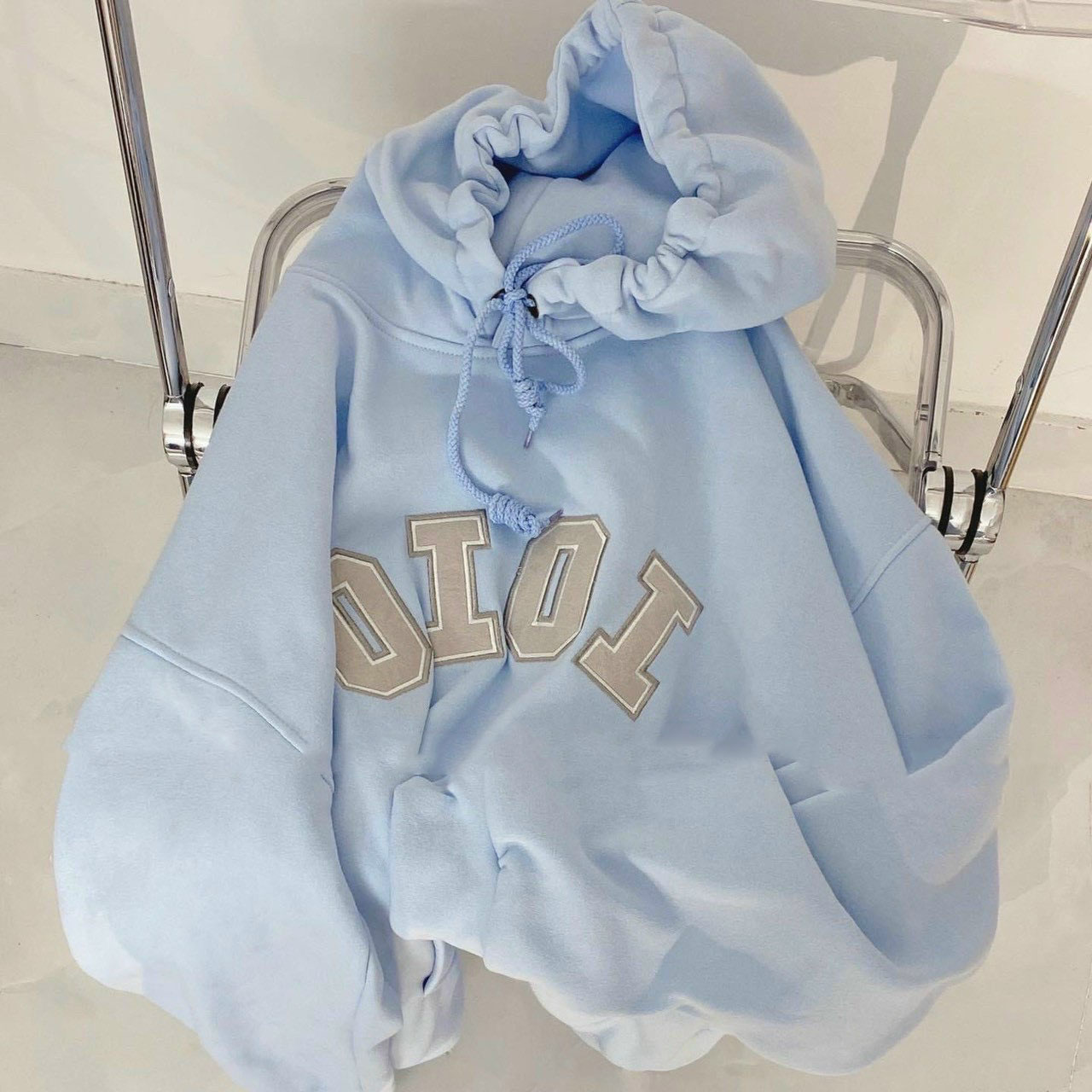 Áo hoodie nữ THÊU CHỮ OIOI chất vải dày dặn 4 màu lựa chọn, áo khoác nữ