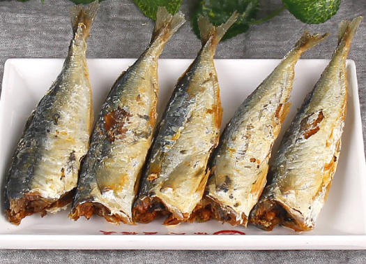 Cá khô sốt cà chua, Cá khô rim, Cá khô loại nào ngon - Khô cá Nục bỏ đầu loại To, thịt Dai, Thơm ngon giàu Dinh Dương , Sạch sẽ, An toàn - 100% tự nhiên