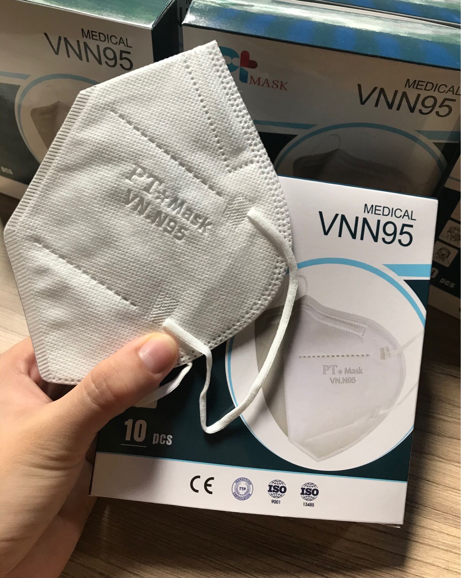Combo 100 cái khẩu trang n95 chính hãng pt 4 lớp | 10 hộp = 100 cái