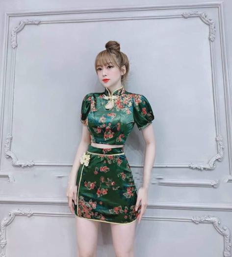 đầm liền peplum họa tiết hoa văn cổ điển