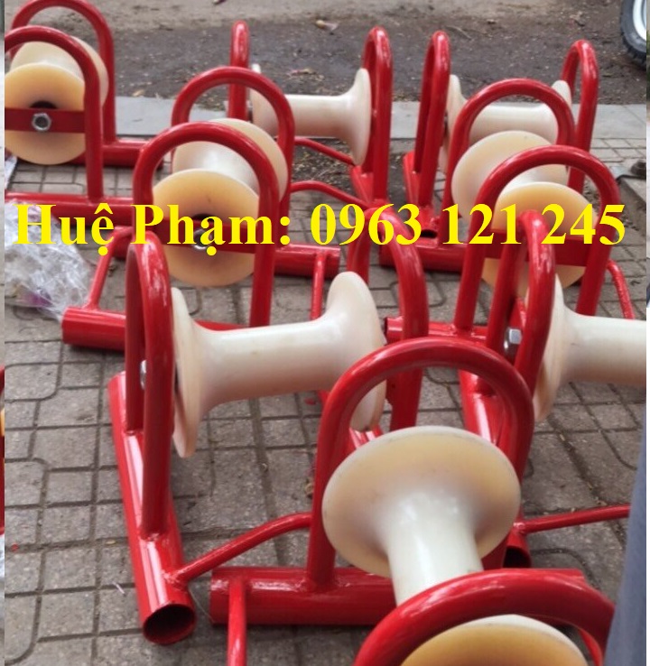 Con lăn kéo cáp mặt đất buli nhựa