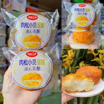 Bánh bông lan tròn chà bông nhân phô mai Luckfamily 1 cái