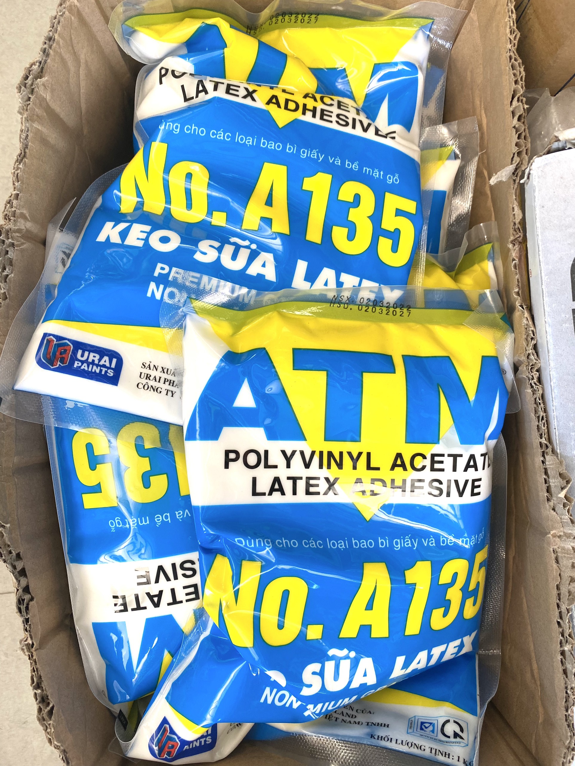 Keo sữa LATEX No.A135 ATM, keo sữa latex, keo sữa, keo sữa atm, keo dán gỗ, keo sữa dán gỗ, keo sữa dán giấy, keo atm, keo sữa dán tường, keo dán gỗ công nghiệp, keo sua, keo dan go, keo dính gỗ, keo dán gỗ siêu chắc, keo latex
