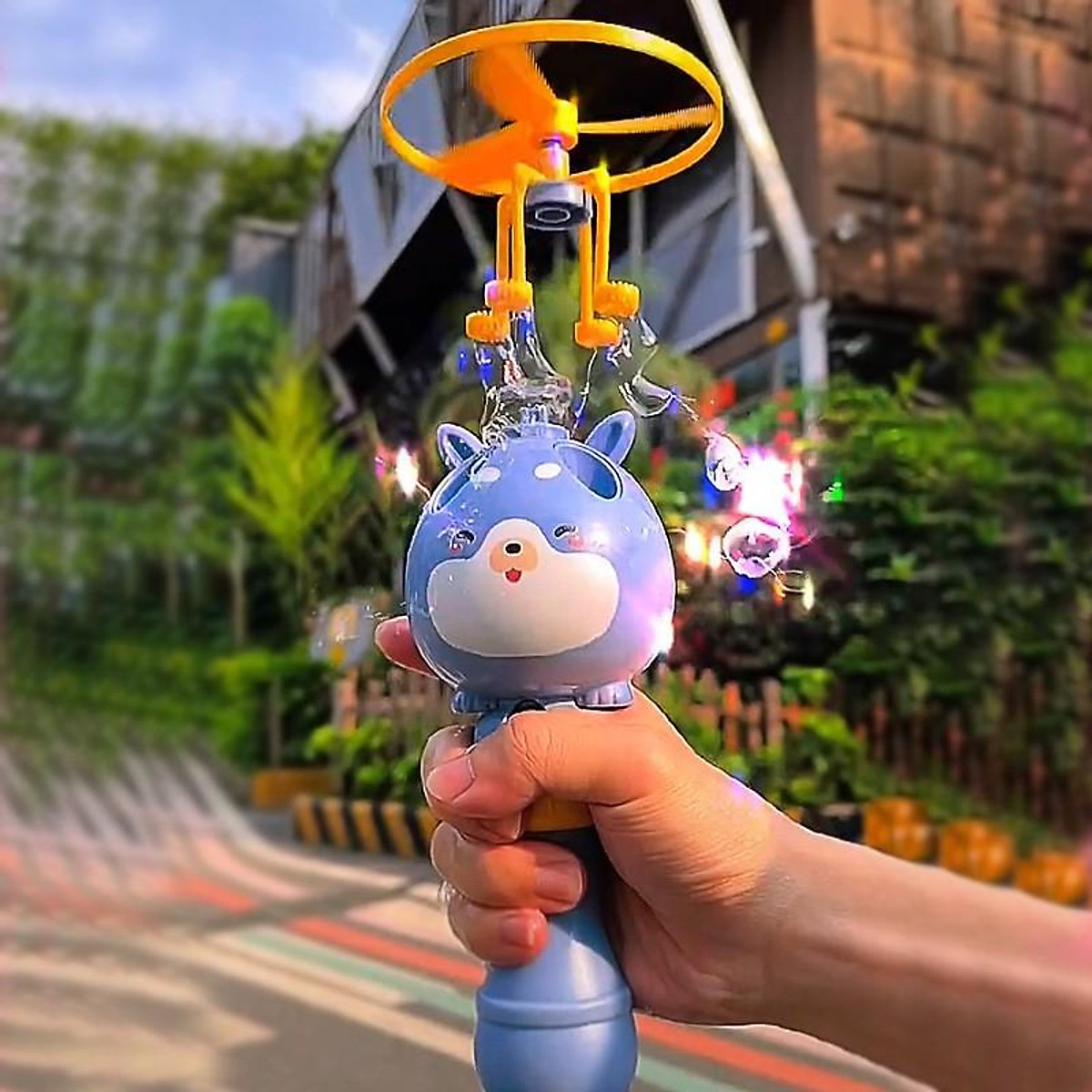 Máy Tạo Bong Bóng Có Thể Bay Trên Không Trung, Đồ Chơi Cực Kì Đáng Yêu Cho Bé - Máy Bắn Bong Bóng Xà Phòng