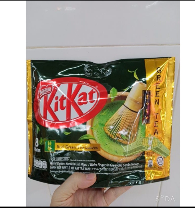 Bánh xốp Socola Kitkat vị Trà Xanh