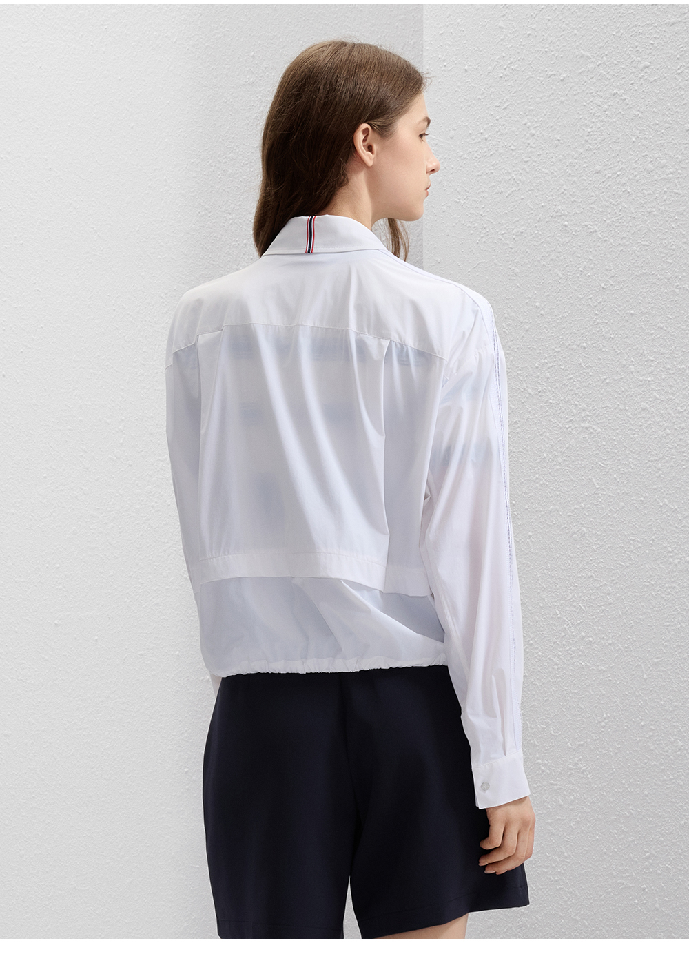 FILA CORE LIFESTYLE MH1 DNA-FRENCH CHIC Women Woven Shirt (White)